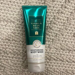 Vanilla Bean Noel Bath & Body Works Moisturizing Body Wash